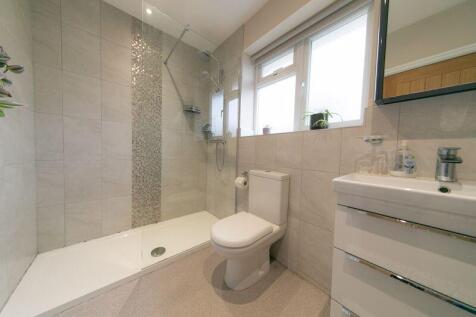 Shower room (ground floor)