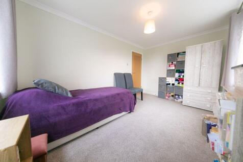 Ground floor bedroom 2