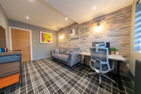 Snug/Reception 2