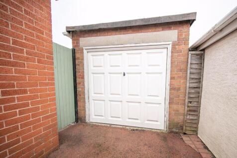 External garage