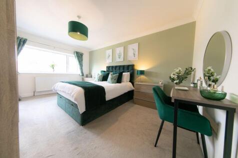 Ground floor bedroom 1