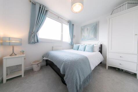 First floor bedroom 2