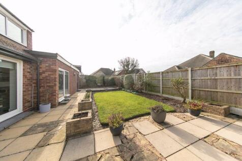 Private West facing garden