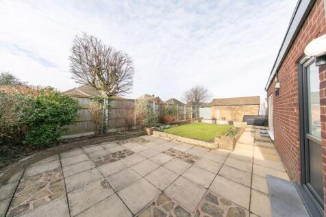 Private West facing garden