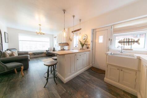 Open plan kitchen, living and dining ...