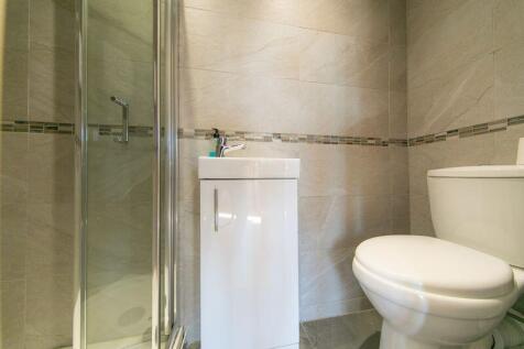 Bedroom 1 en-suite