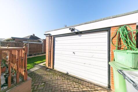 External garage