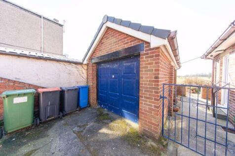 External garage