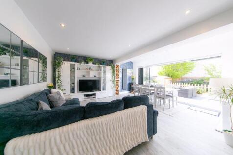 Open plan living and dining space