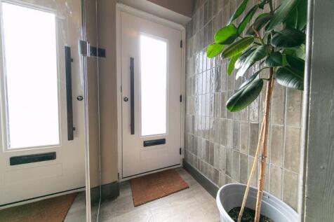 Entrance porch