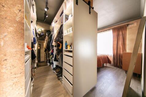 Bedroom 1 walk in wardrobe