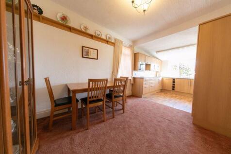 Dining room &amp; kitchen