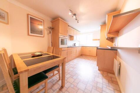 Kitchen &amp; breakfast room