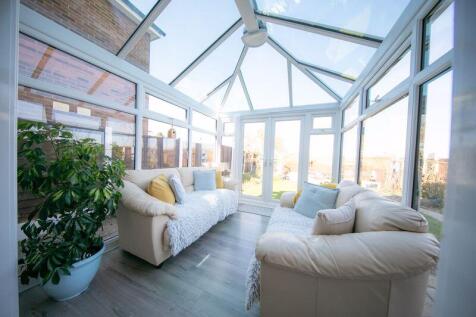 Sun lounge