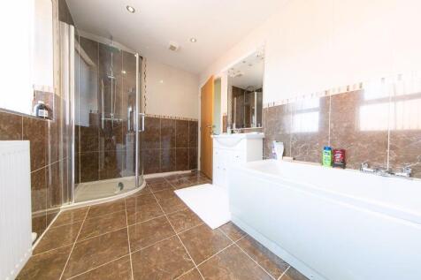 Bedroom 1 en-suite
