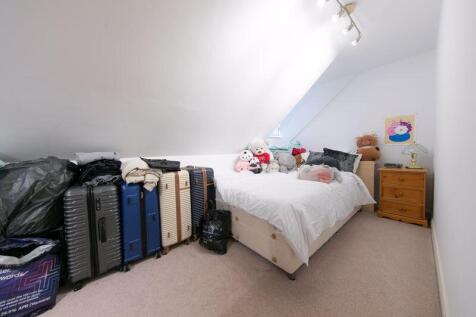 2nd floor bedroom 2