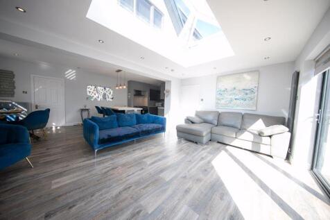 Kitchen, living and dining space