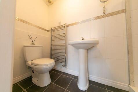 Bedroom 1 en-suite
