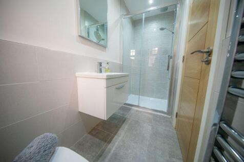 Bedroom 1 en-suite
