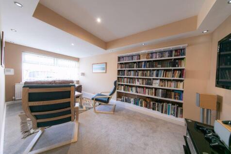 Snug/Reception 3