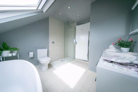 Bedroom 1 en-suite