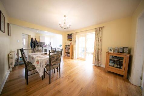 Open plan kitchen and dining space