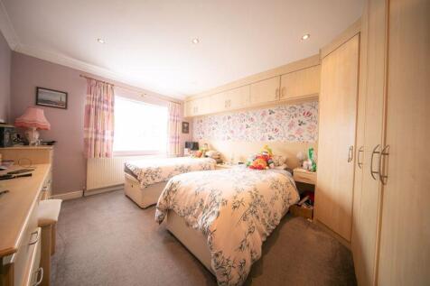 Ground floor bedroom 1