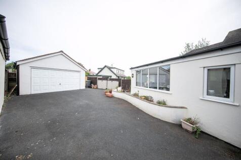 External garage