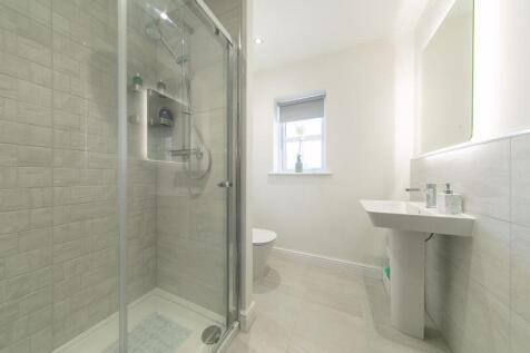 Bedroom 1 en-suite