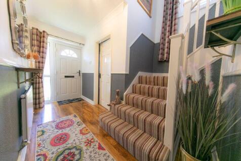 Entrance hallway &amp; stairs