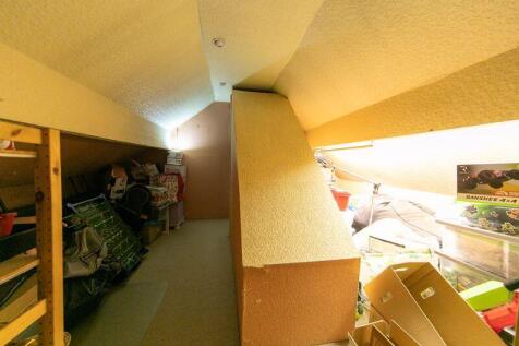Loft room 1