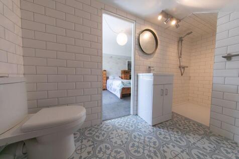 Bedroom 1 en-suite