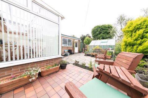 Private West facing garden