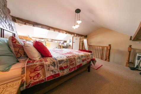 Loft conversion bedroom