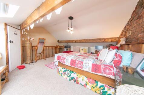 Loft conversion bedroom