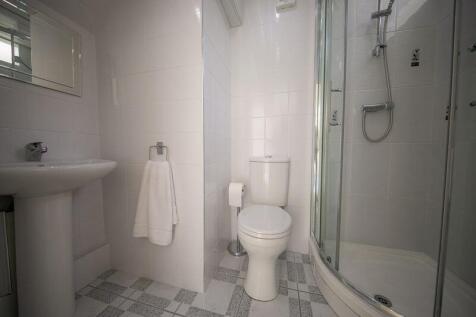 Bedroom 3 en-suite