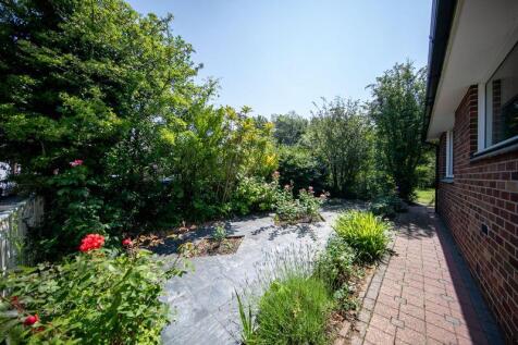 Side garden