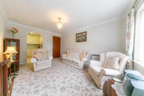 Living room &amp; kitchen
