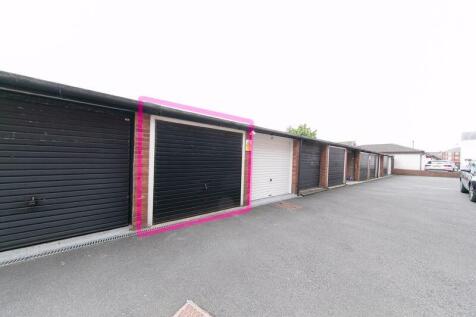External garage