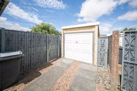 External garage