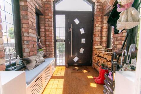 Entrance porch
