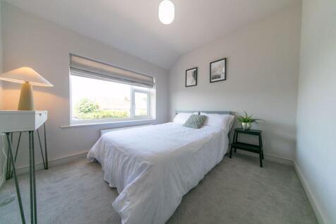 Ground floor bedroom 2