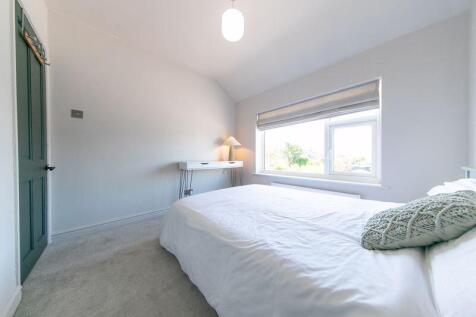 Ground floor bedroom 2