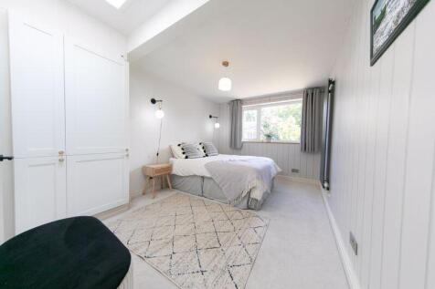 Ground floor bedroom 1