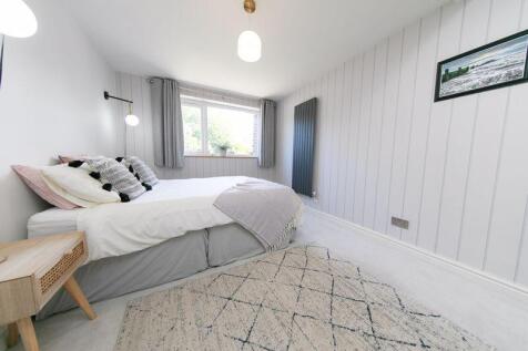 Ground floor bedroom 1