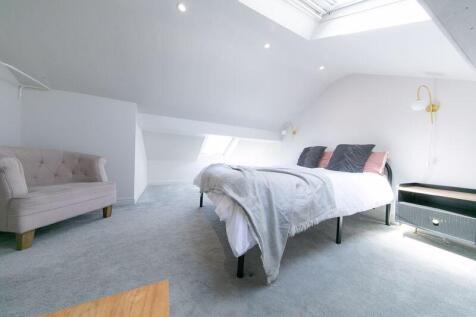 First floor bedroom 1