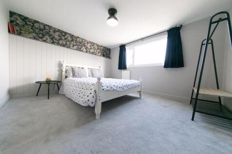 First floor bedroom 2