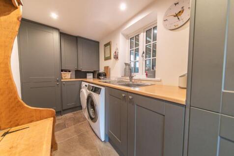 Laundry &amp; boot room