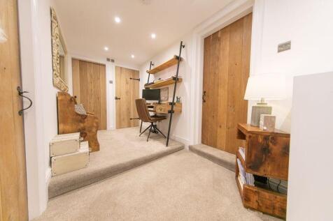 First floor landing