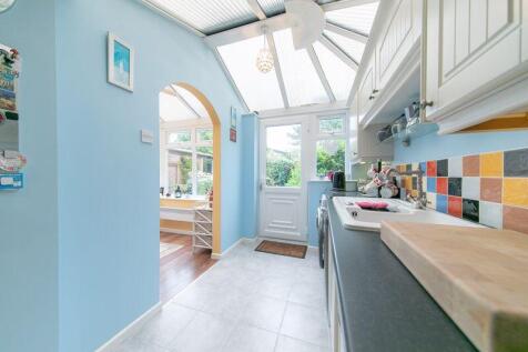 Kitchen rear